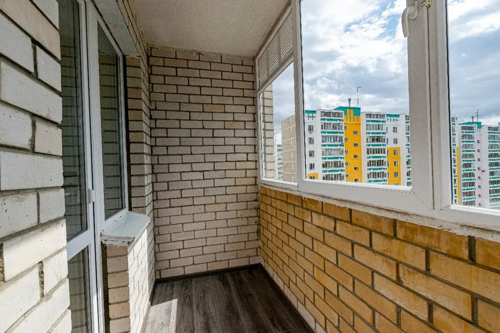 Современная уютная квартира у Планеты