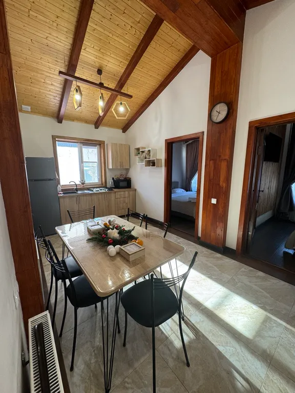 Коттедж Трёхкомнатные апартаменты с видом на горы — Архыз