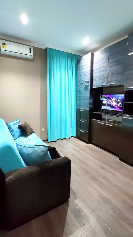 Два шага от центра