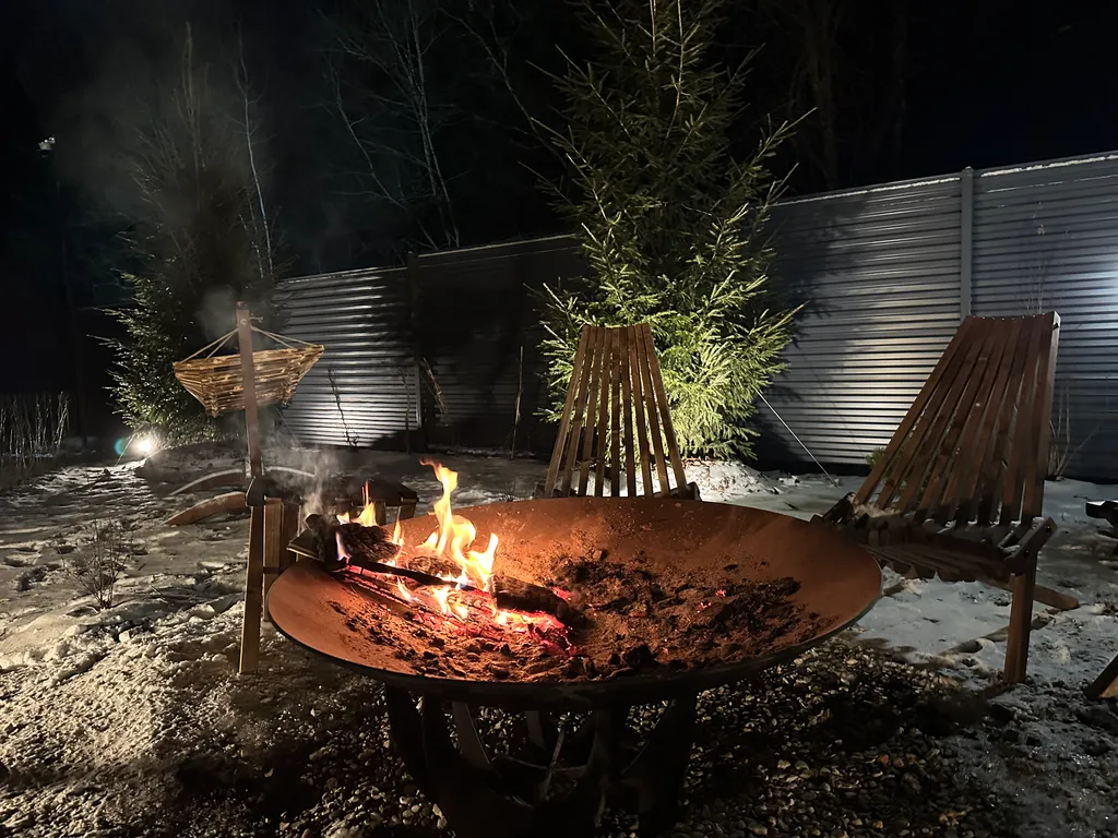 Дом на опушке леса с баней и чаном