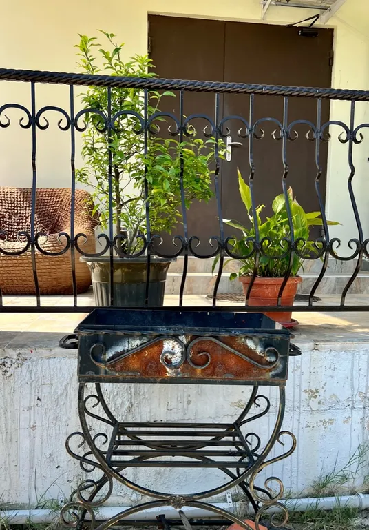 Дом с бассейном