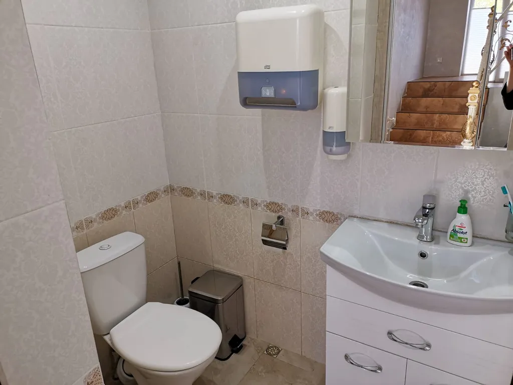 Дом с тёплым бассейном и баней в Новой Москве