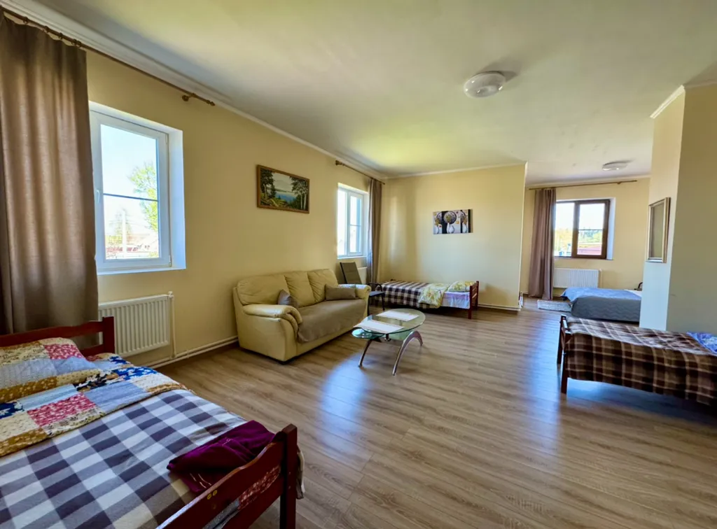 Уютный дом с большой территорией