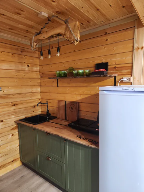 Коттедж у реки