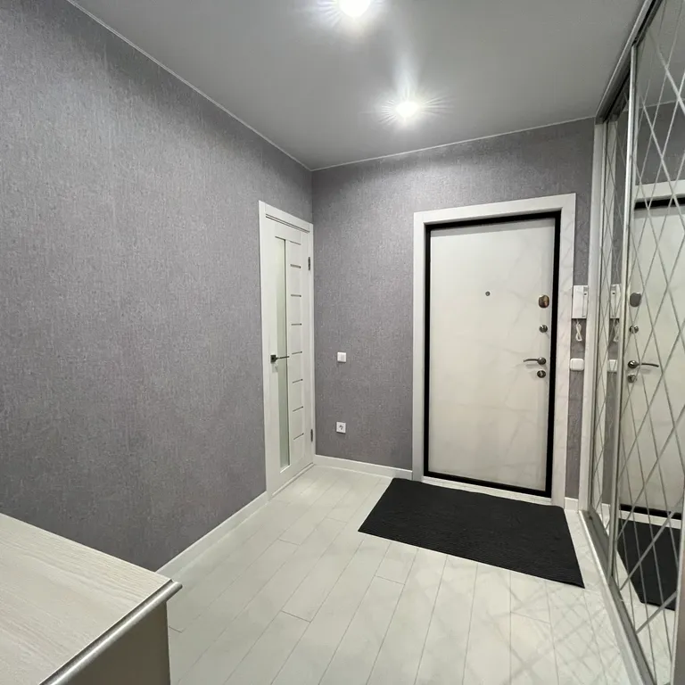 Квартира недалеко от центра в новом доме