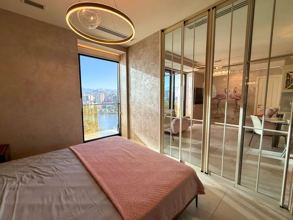 Двухкомнатная квартира на берегу моря, Bellevue Residence