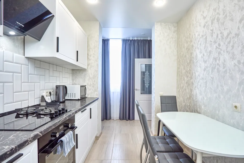 Уютная квартира в центре города с видом на море