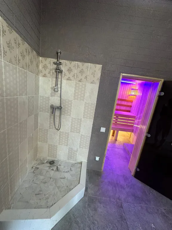 Уютный дом с видом на море