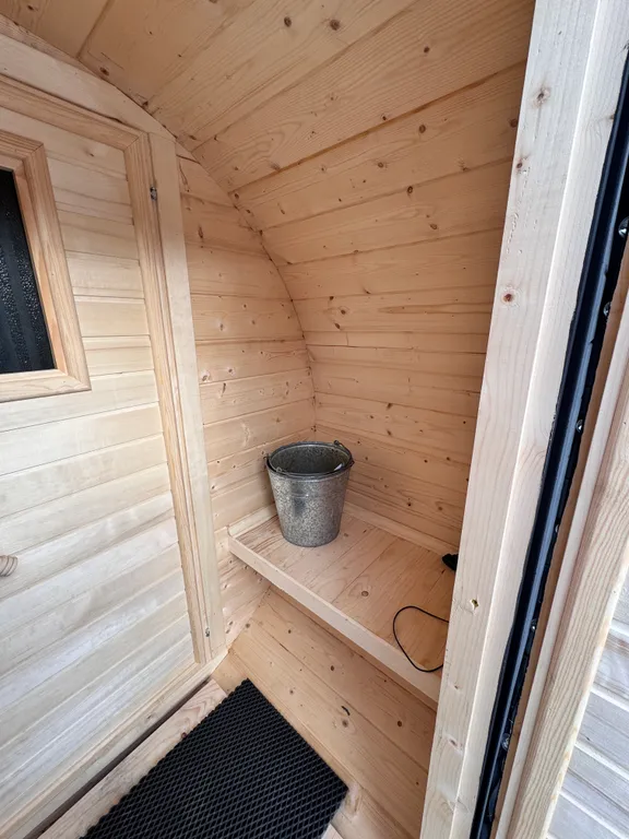 Уютный треугольный Ромашковый дом.