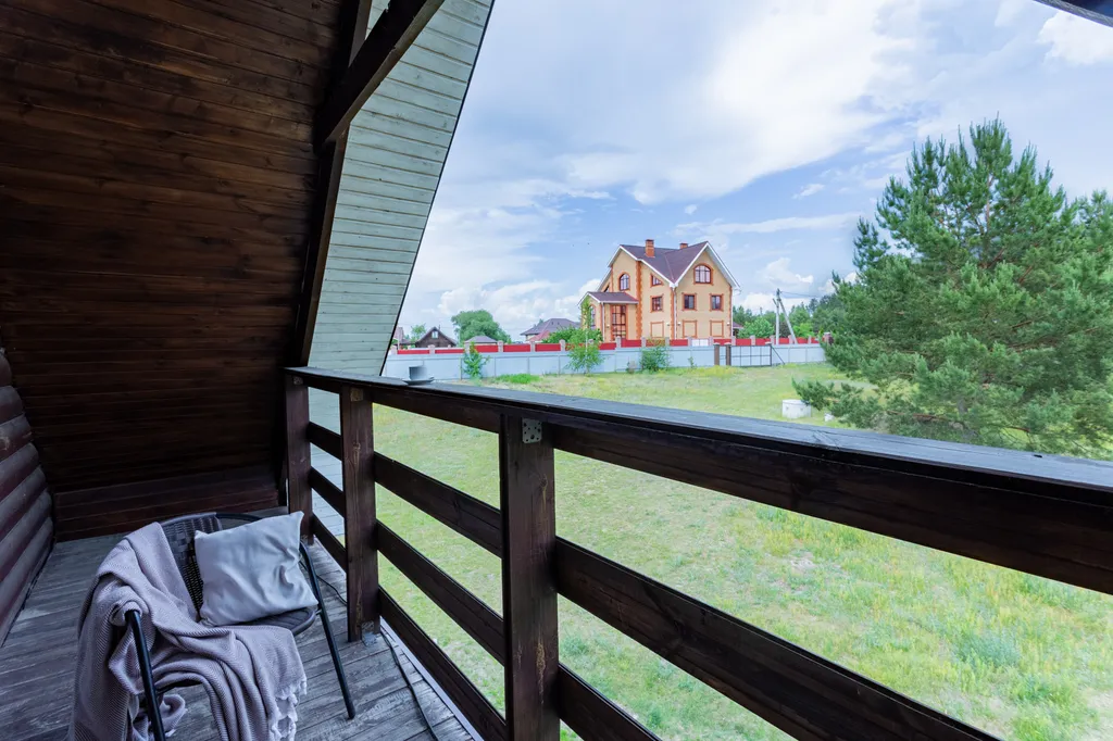 Уютный домик рядом с озером