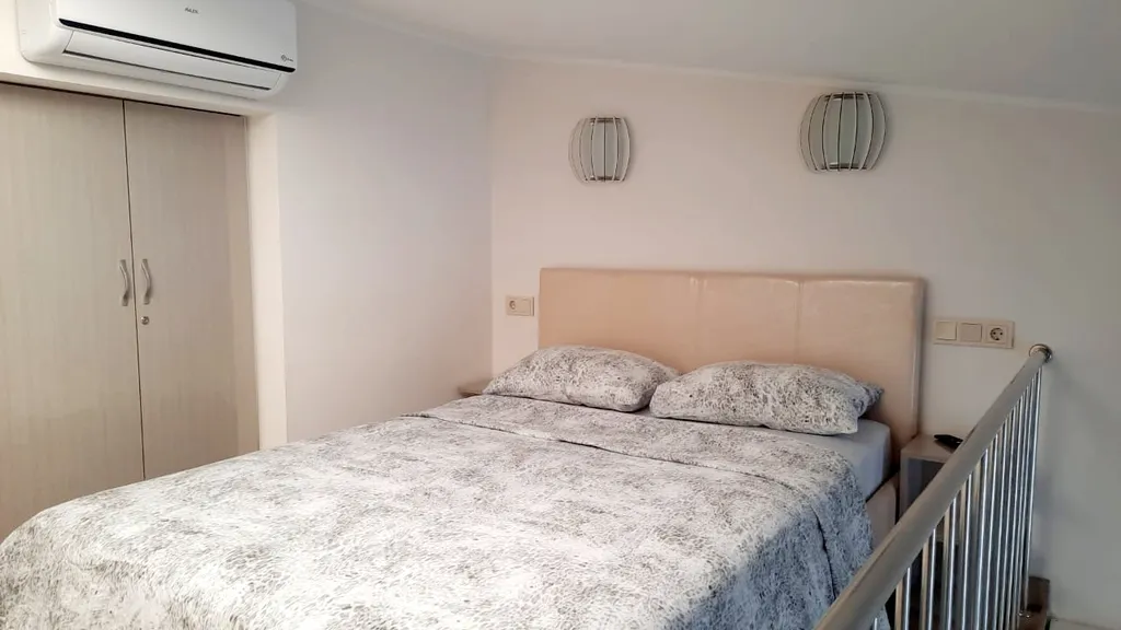 Мансардная студия люкс