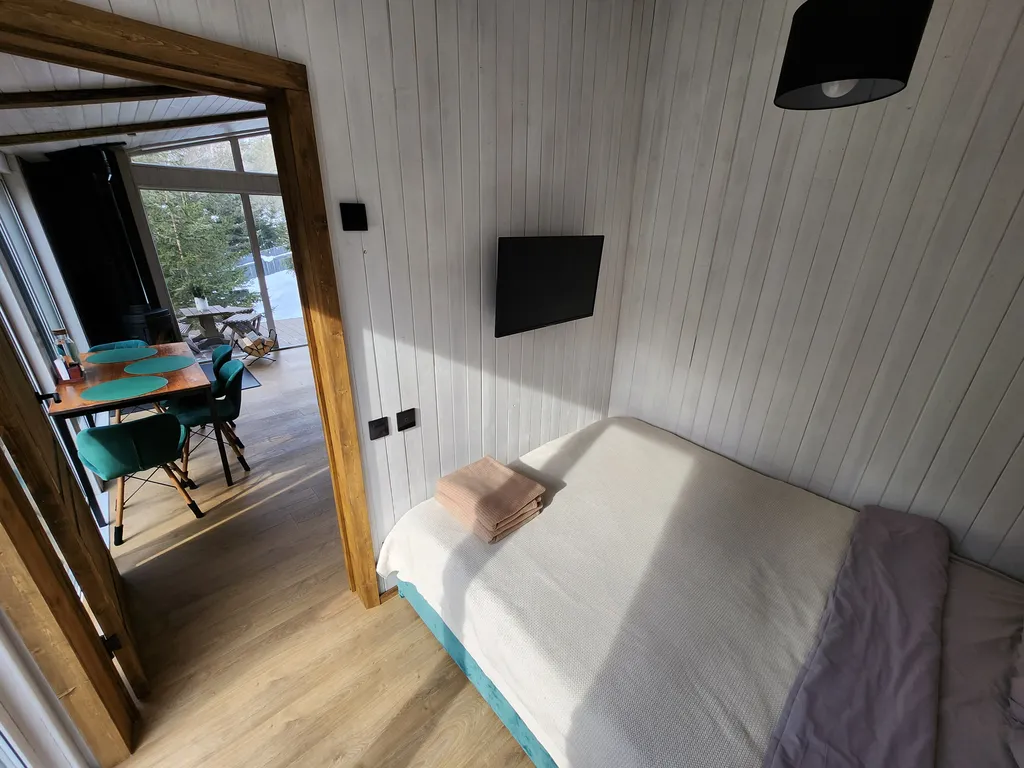 Дом с панорамным видом на лес