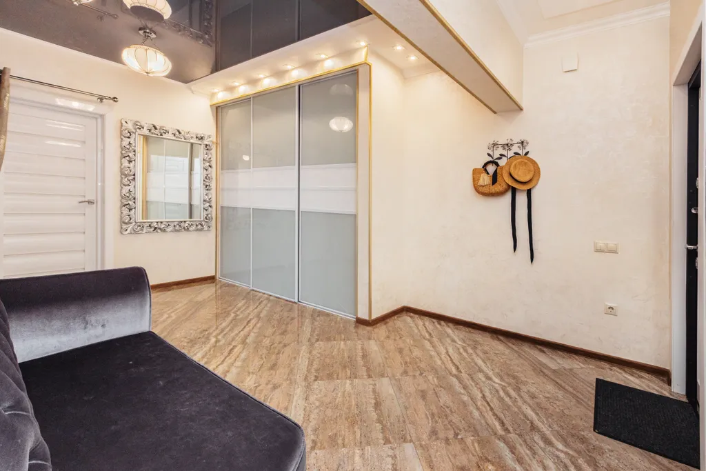 Большая квартира у моря