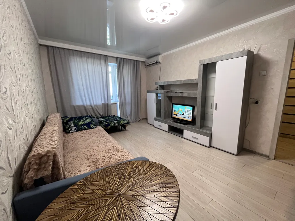 Уютная квартира рядом ЖД вокзал, 20 минут до моря