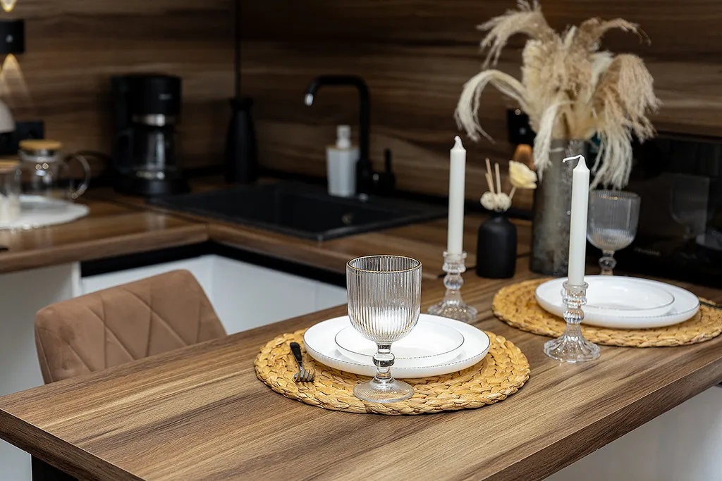 Студия в новом доме рядом с кадетским корпусом