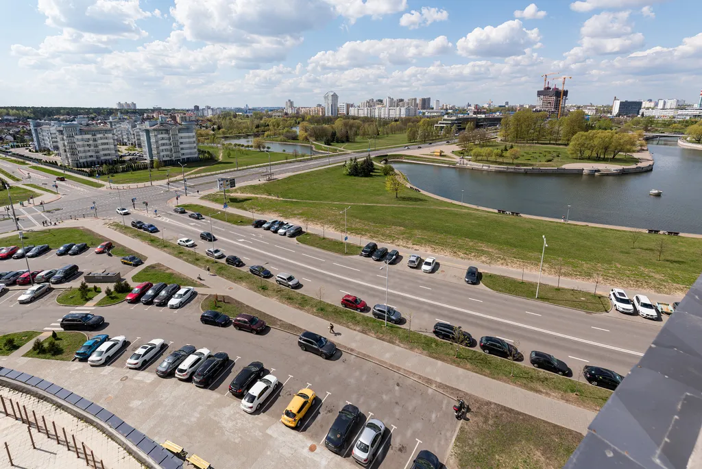 Апартаменты у Дана молл с видом на озеро