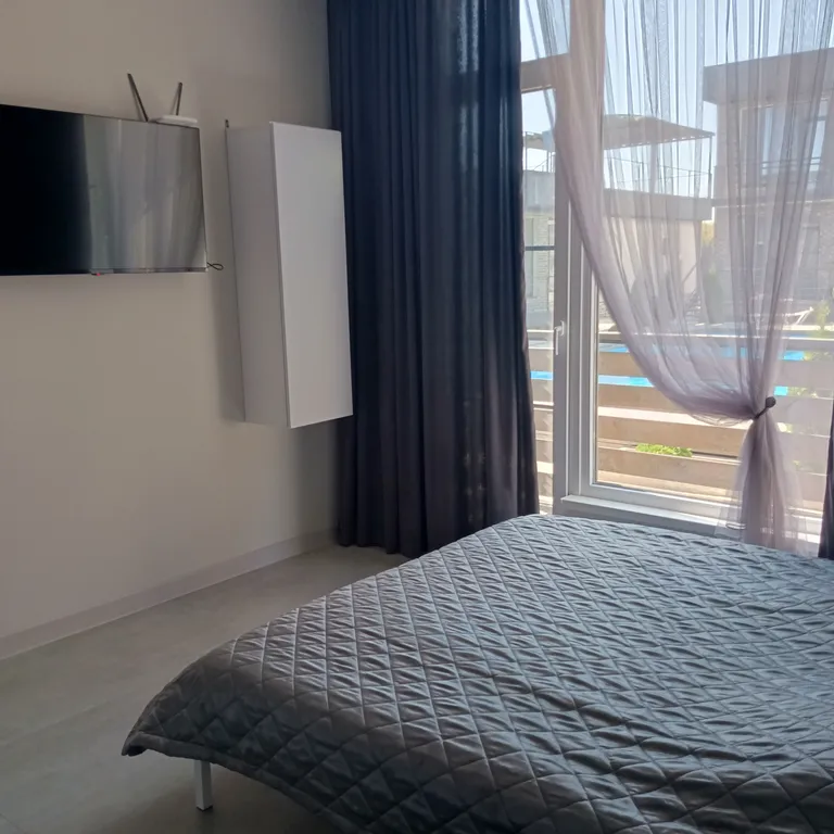 Коттедж Апартамент с видом на бассейн — Анапа