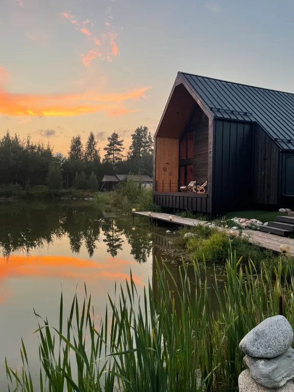 Дом с террасой с выходом на озеро