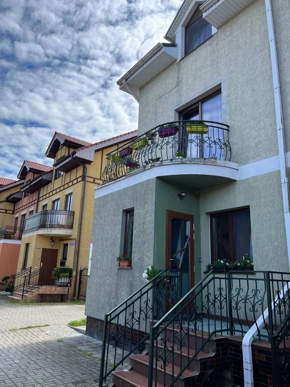 Просторный таунхаус с зимним садом