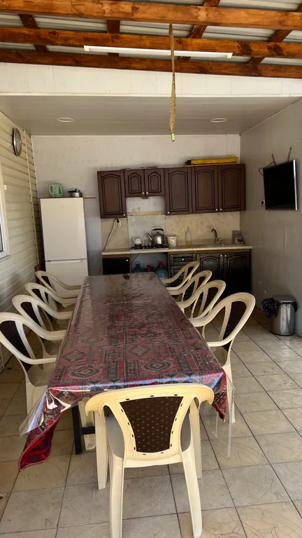 Дача с большим бассейном