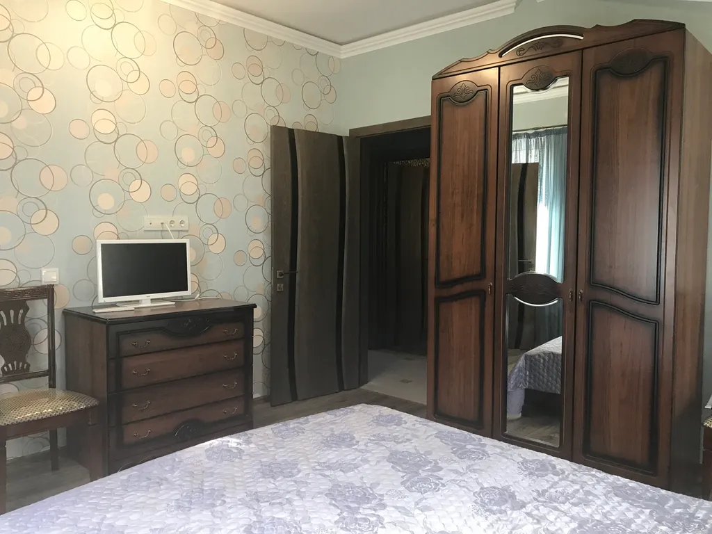 SPA-дом в Ялте. Бассейн круглый год, сауна, 10 соток рая+треккинг.