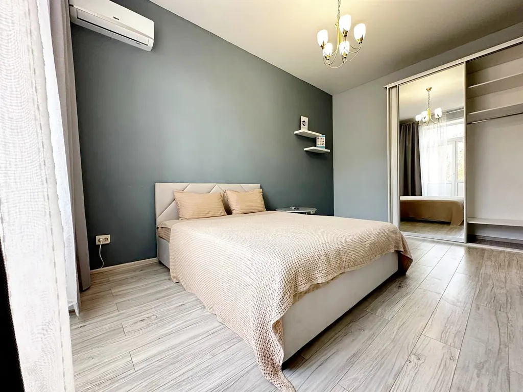 1-комнатная квартира с балконом в центре