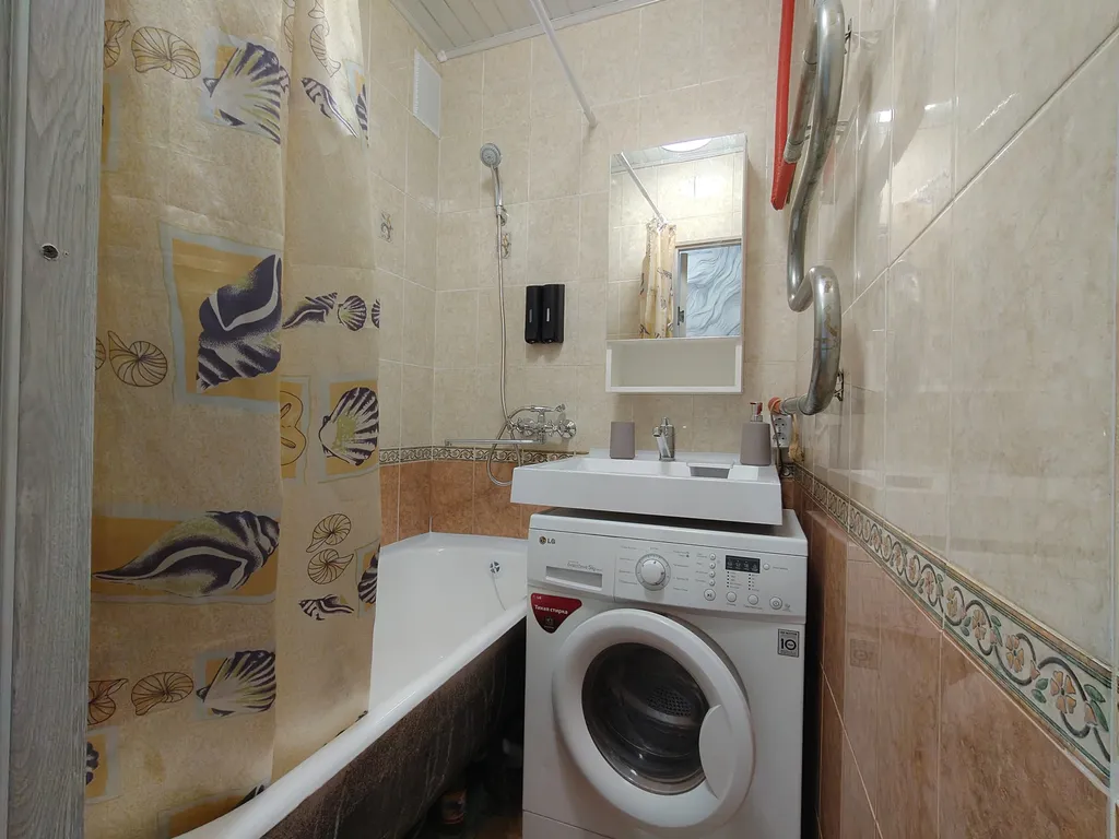 Двухкомнатная квартира на Рокоссовского 25