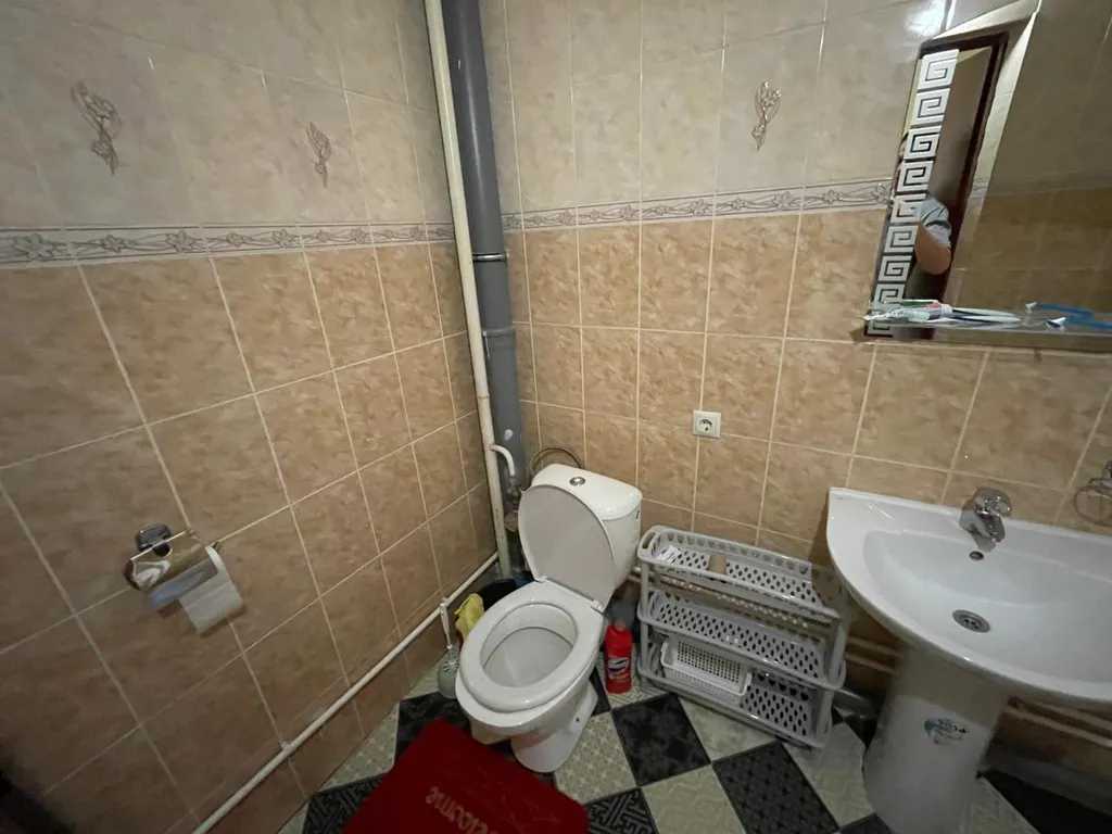 Хорошая большая квартира в Октябрьском р-не рядом СФУ