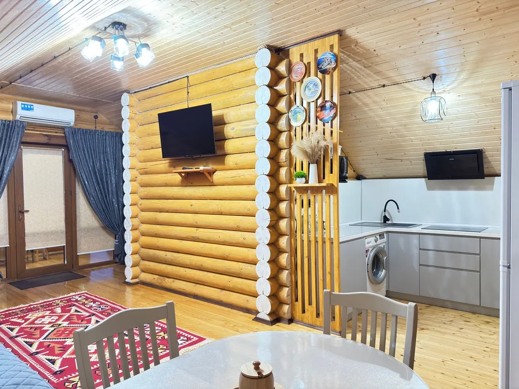 Домик у моря из бруса