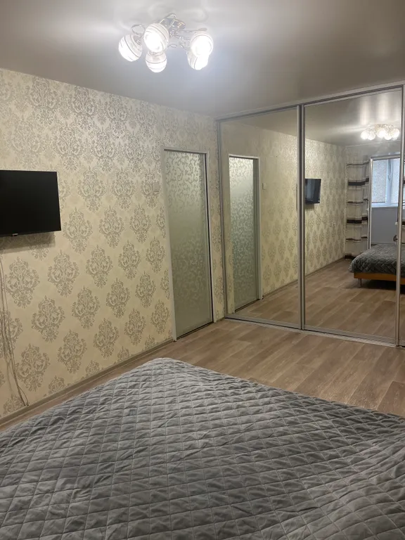 Квартира напротив крыла «Икара»