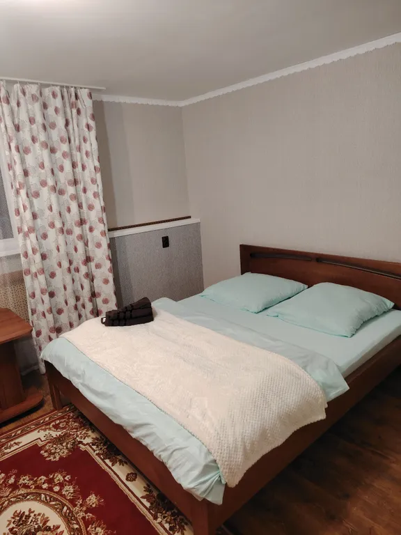 Благоустроенный дом 100кв.м с березовым лесом на территории.