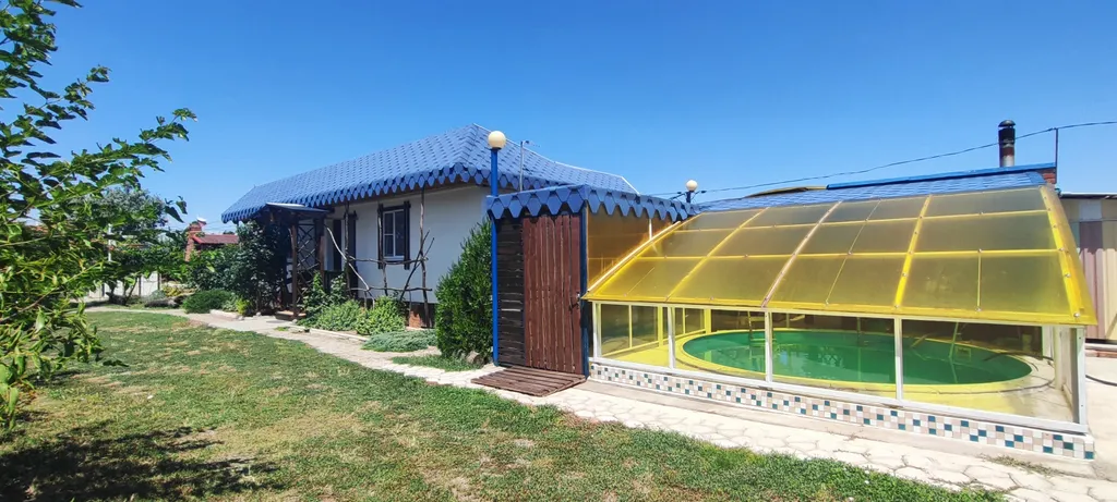 Коттедж Белый с двумя спальнями