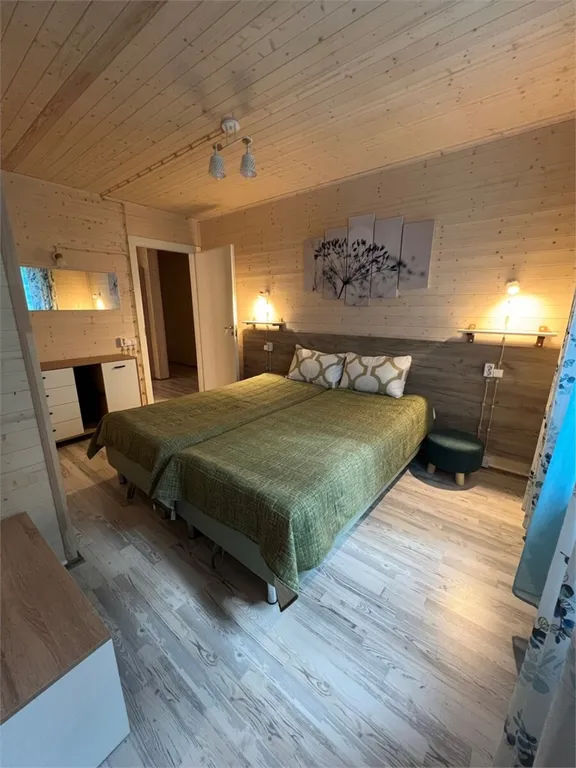 4-комнатный Дом