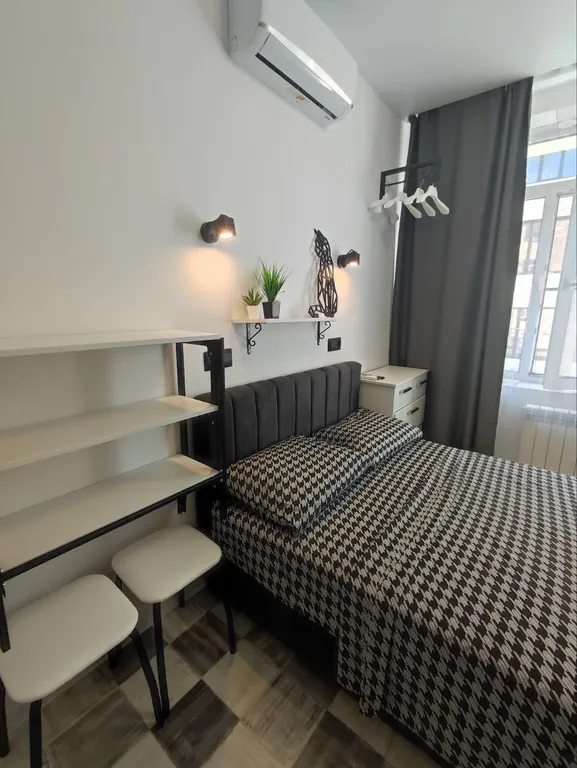 ЖД вокзал, студия