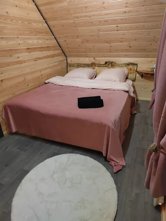 Коттедж Уютный, теплый дом с видом на горы в тихом, красивом месте — Шерегеш