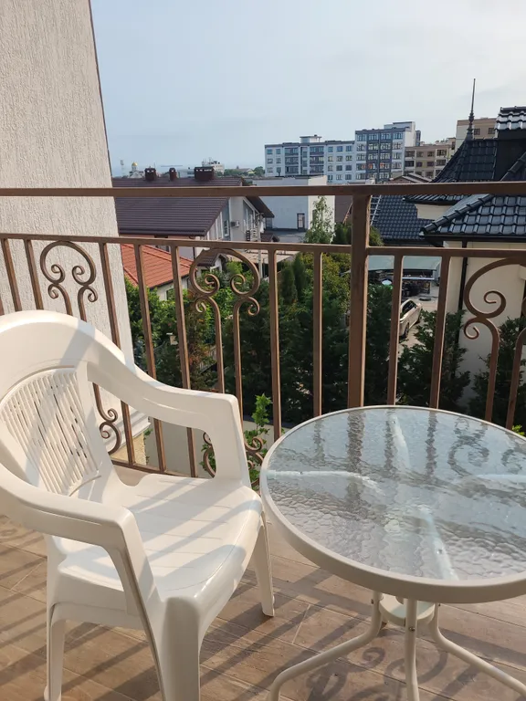 Студия с видом на море и горы