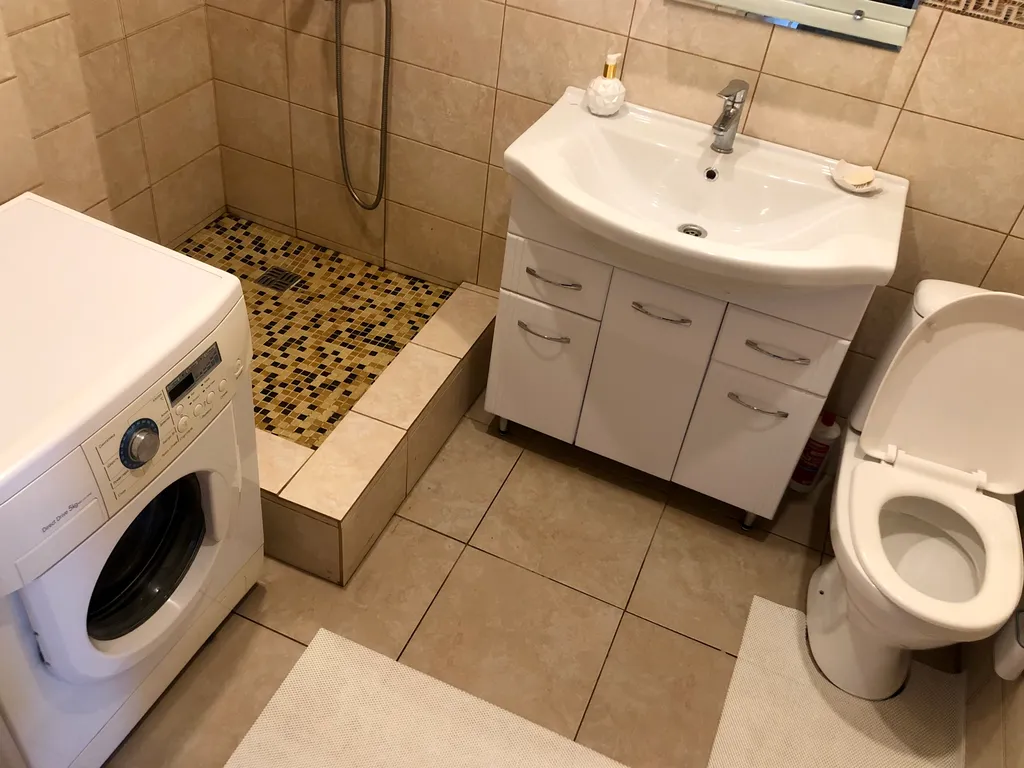 Уютная квартира в самом центре Левого берега