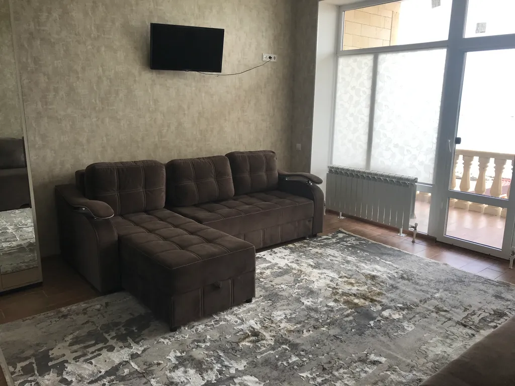 Квартира с видом на море, на берегу моря