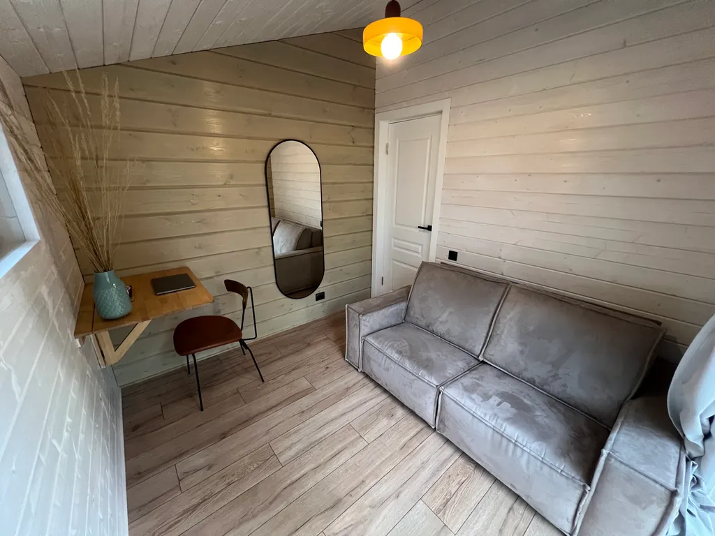 Уютный дом в сосновом лесу