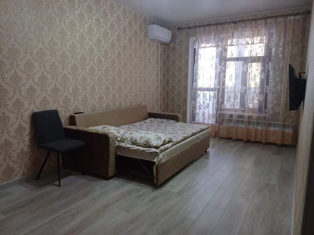 Уютная квартира с видом на горы, покрытые лесом