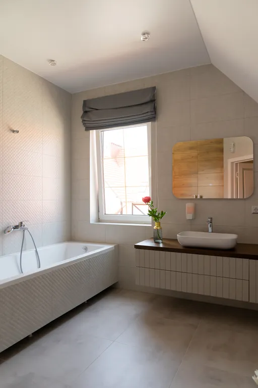 Таунхаус с дизайнерским ремонтом на участке