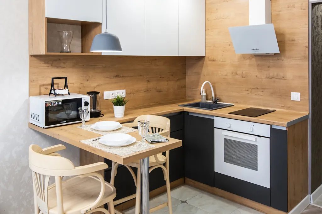 Good Night на Нефтяной 15