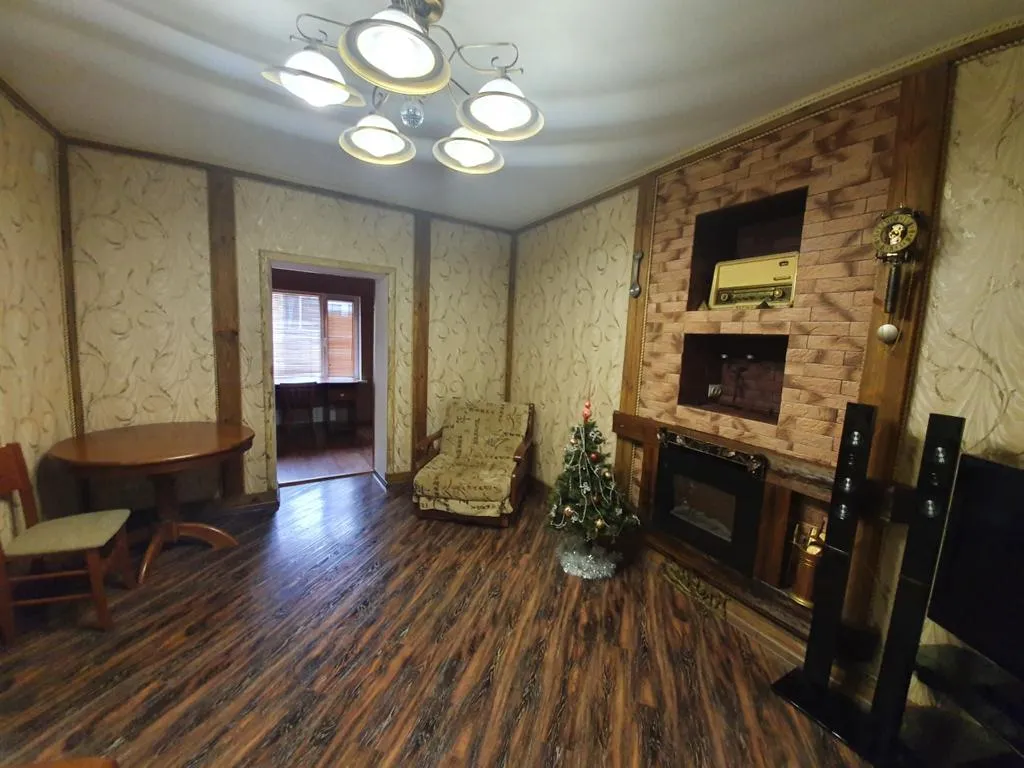 Часть дома из 3-комнат, с отдельным входом в центре курортной зоны