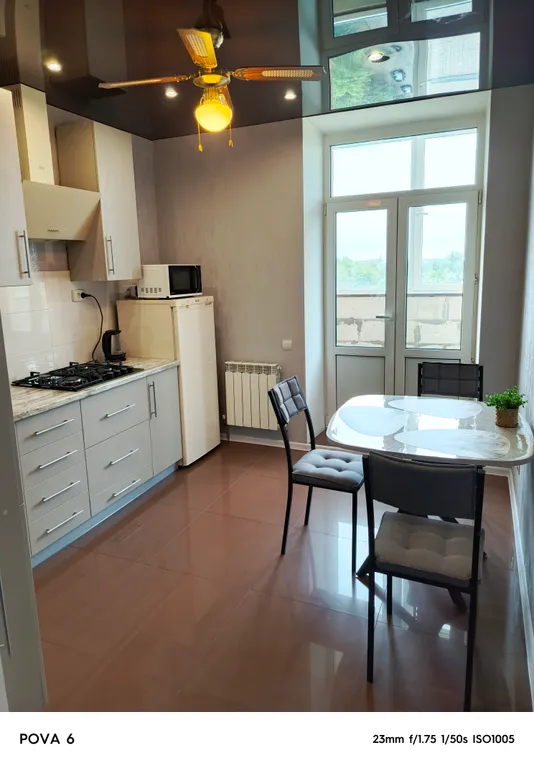 Квартира рядом с парком Макси