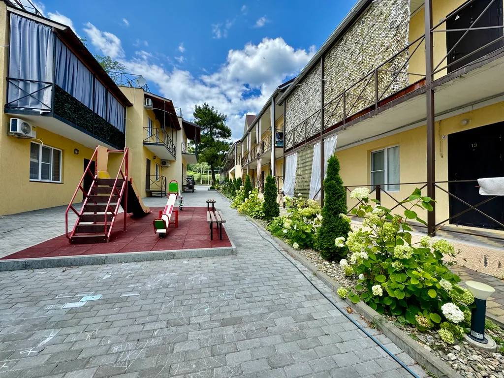 Просторные и комфортные апартаменты на море в дали от шума в Бетте