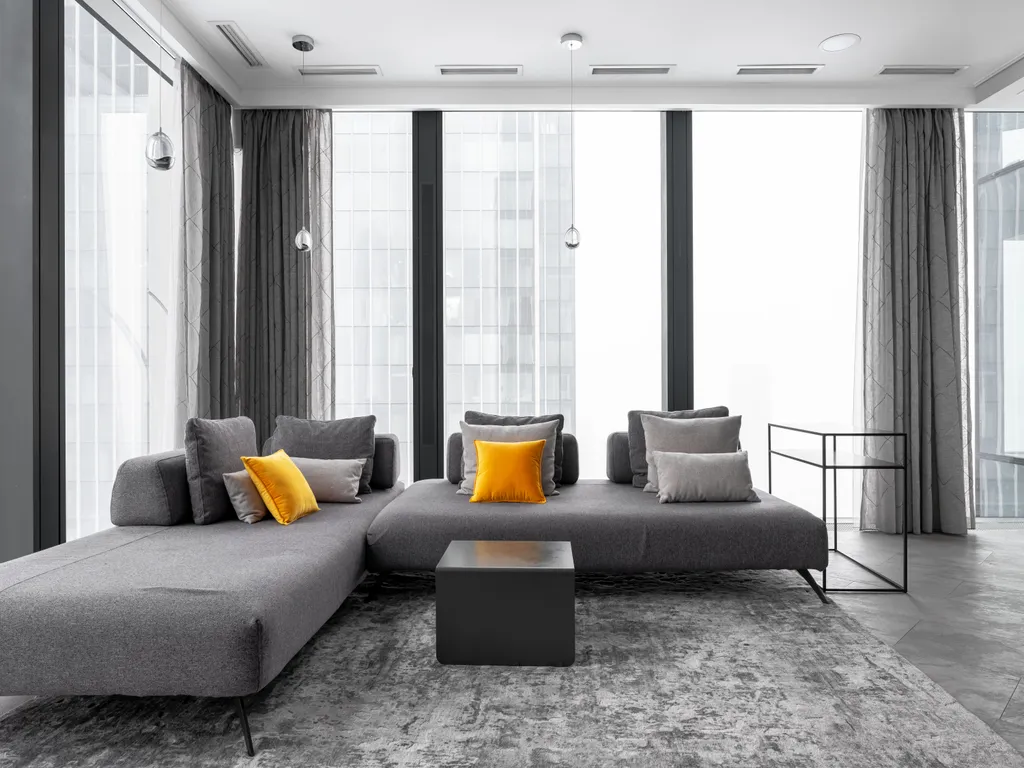 Стильный угловой апартамент в Neva Towers