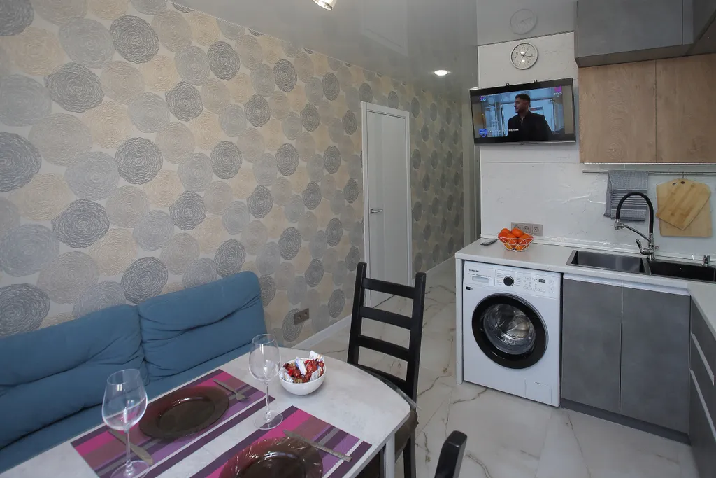 Апартамент в новом доме у метро Заречная в 20 минутах от центра