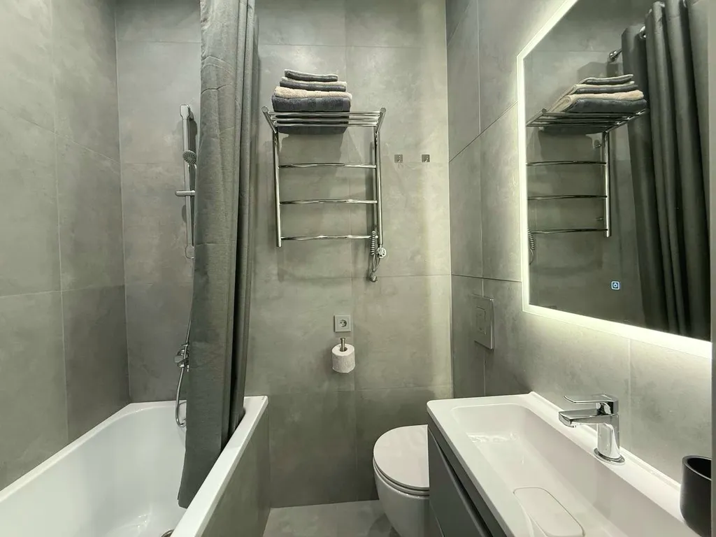 Уютная студия с хорошим наполнением в Курортном городке