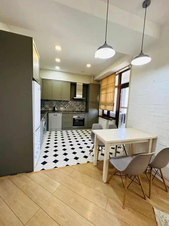 3-комнатная элитная квартира в центре города