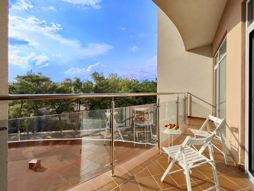 Стильная квартира на первой линии